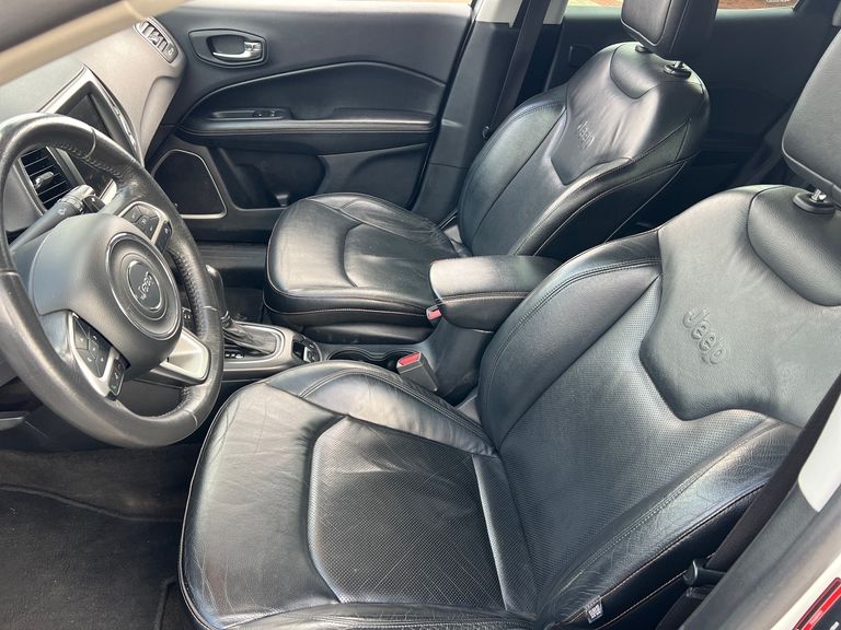 Jeep COMPASS LONGITUDE 2.0 4x4 Dies. 16V Aut.