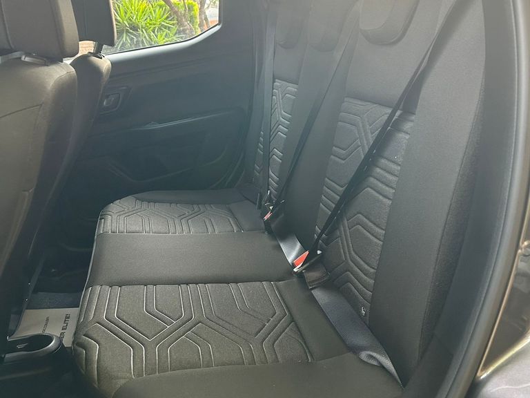 Fiat Strada Freedom 1.3 Flex 8V CD
