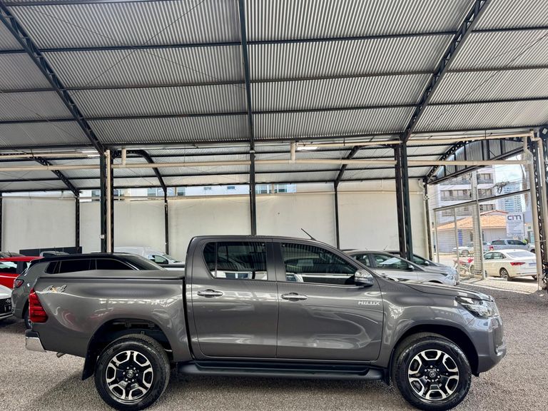 Toyota Hilux CD SRV 4x4 2.8 TDI Diesel Aut.