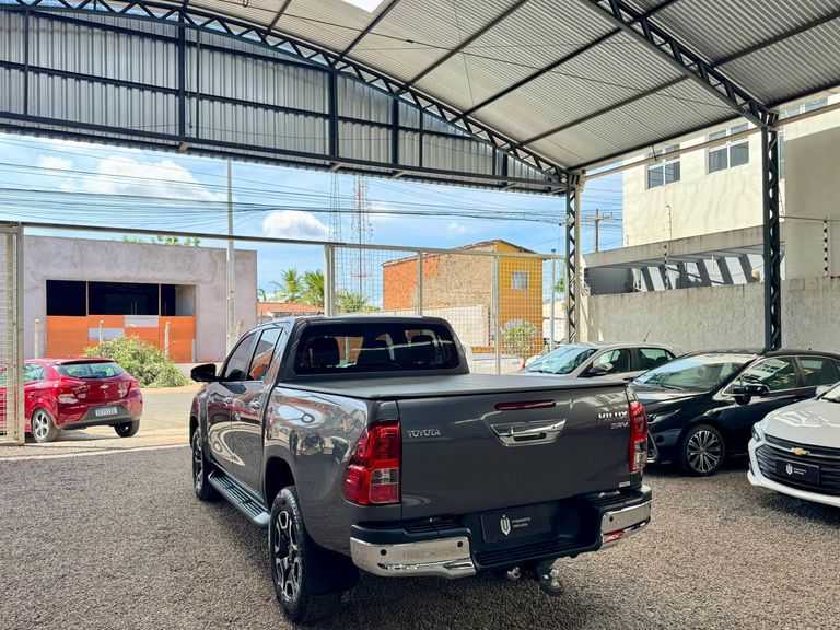 Toyota Hilux CD SRV 4x4 2.8 TDI Diesel Aut.