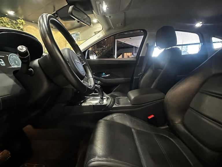 Jaguar E-Pace R-Dyn. SE 2.0 AWD 250cv Aut/Flex.