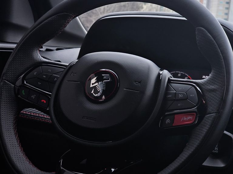Fiat Fastback ABARTH Turbo Flex 1.3 Aut.