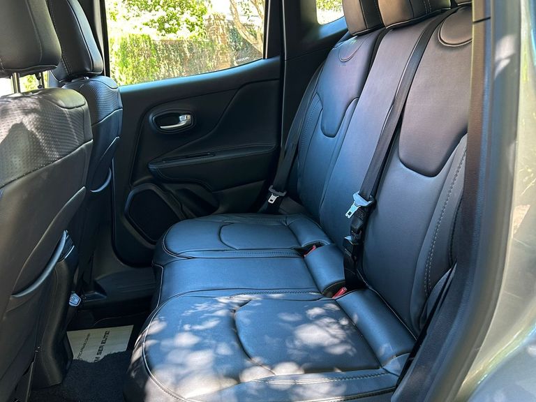 Jeep Renegade Sport T270 1.3 TB 4x2 Flex Aut.