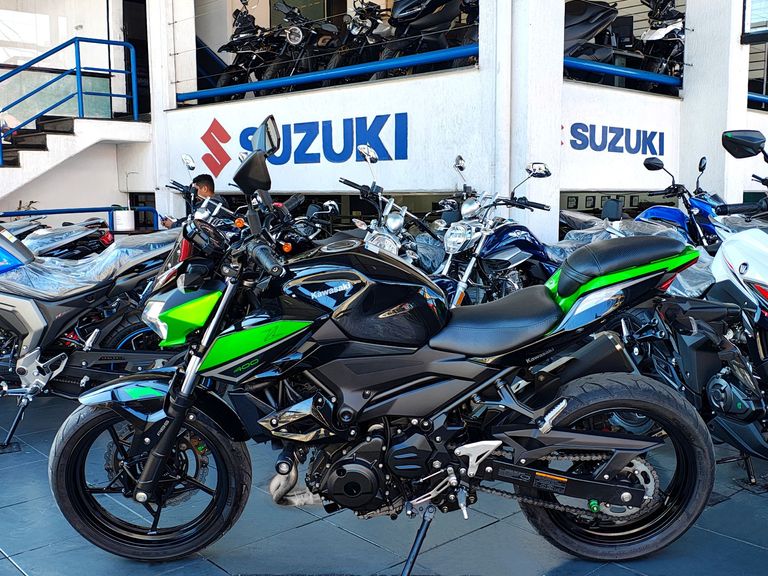 KAWASAKI Z 400