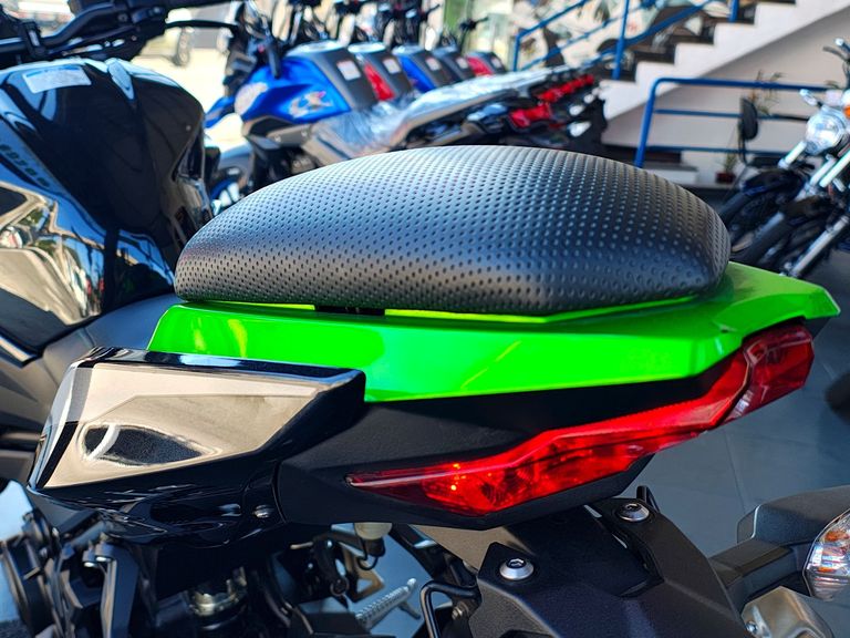 KAWASAKI Z 400