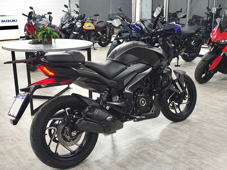 BAJAJ DOMINAR 400 