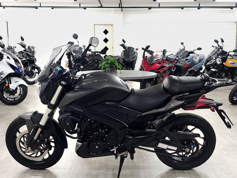 BAJAJ DOMINAR 400 