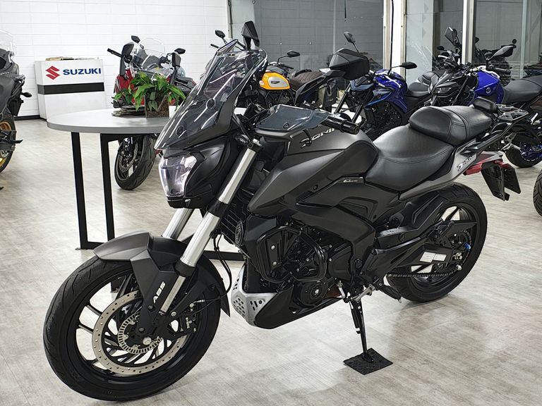 BAJAJ DOMINAR 400 
