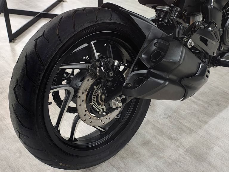 BAJAJ DOMINAR 400 