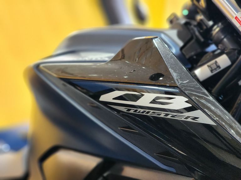 HONDA CB 300F Twister Flex