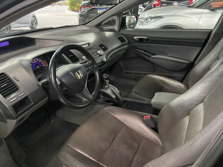 Honda Civic Sedan LXS 1.8/1.8 Flex 16V Aut. 4p