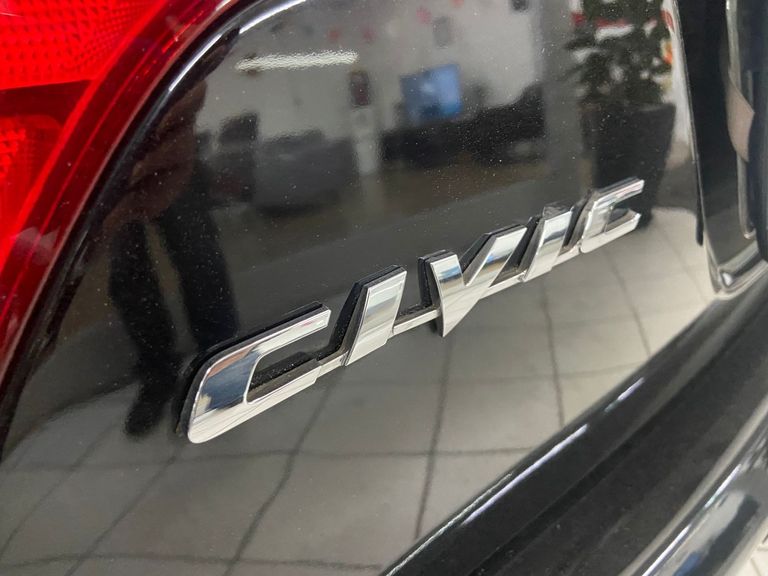 Honda Civic Sedan LXS 1.8/1.8 Flex 16V Aut. 4p