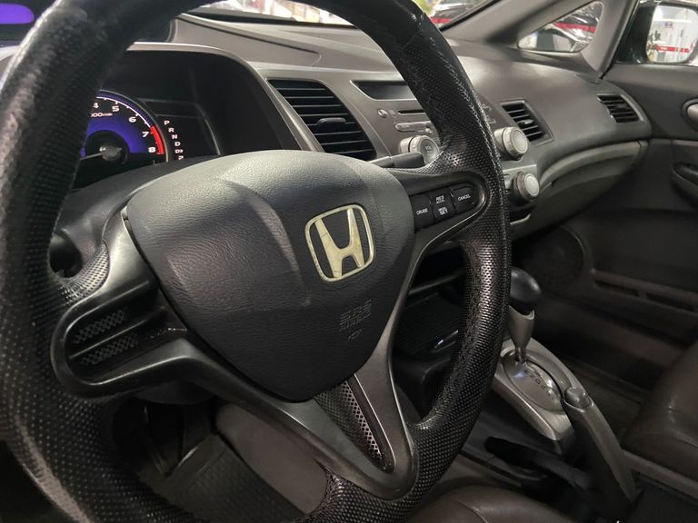 Honda Civic Sedan LXS 1.8/1.8 Flex 16V Aut. 4p
