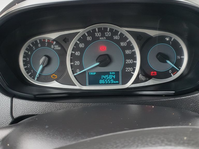 Renault SANDERO Authentique Hi-Flex 1.0 16V 5p