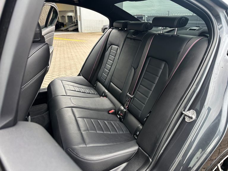 BMW 330e M Sport 2.0 Turbo Híbrido Aut.