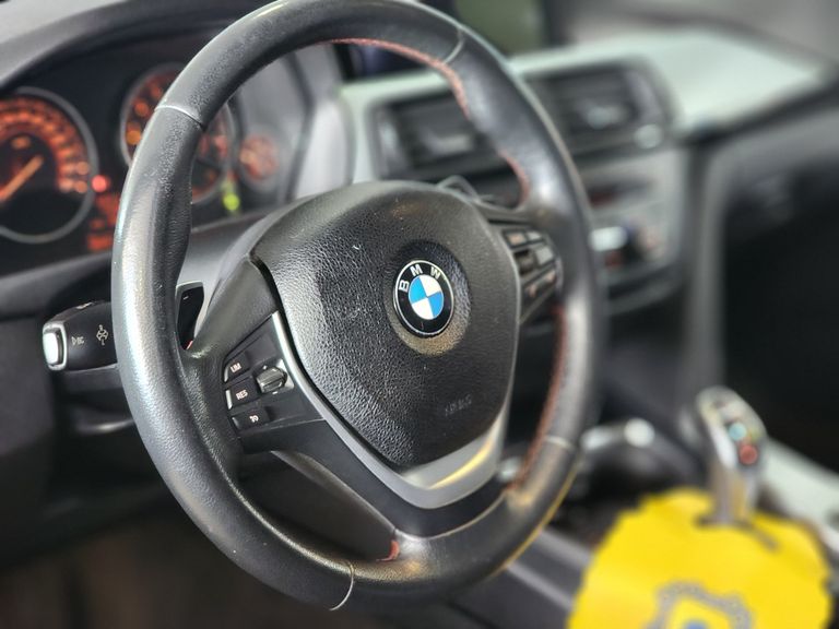 BMW 328iA M Sport 2.0 16V Flex 4p