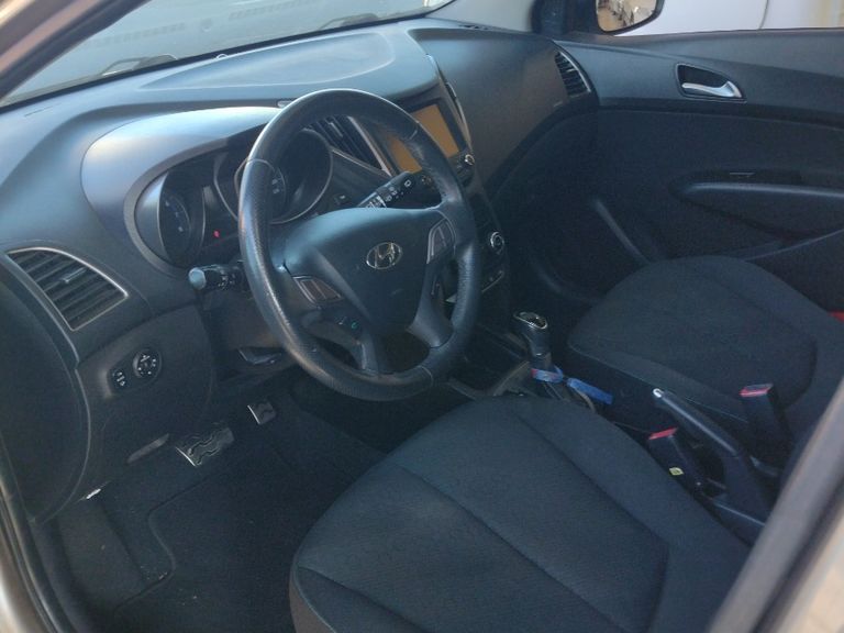 Hyundai HB20X Premium 1.6 Flex 16V Aut.