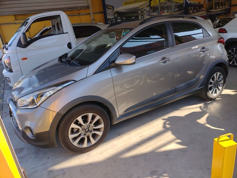 Hyundai HB20X Premium 1.6 Flex 16V Aut.