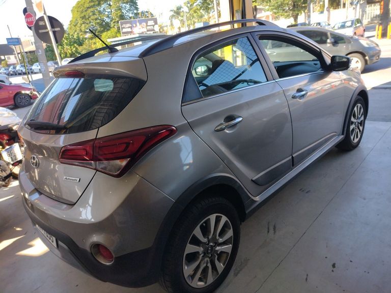 Hyundai HB20X Premium 1.6 Flex 16V Aut.