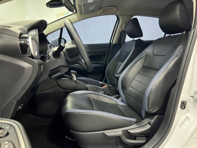 Nissan VERSA Exclusive 1.6 16V Flex Aut.