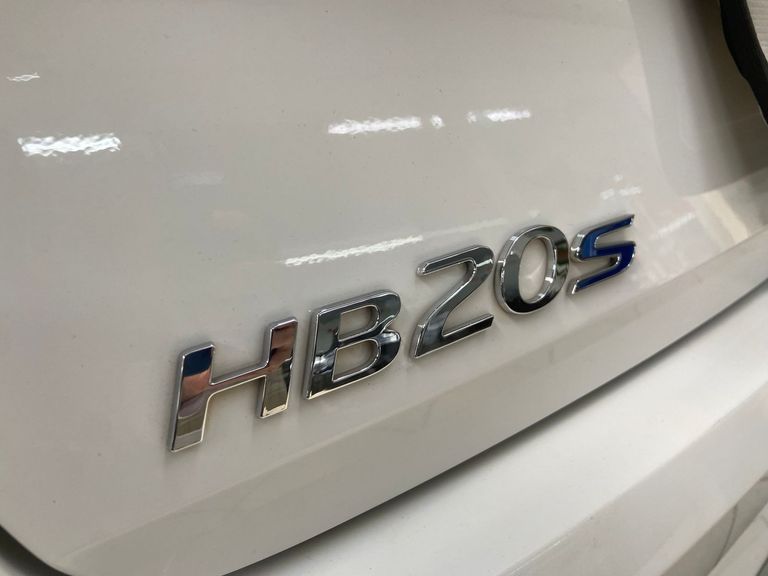 Hyundai HB20S Comfort Plus 1.0 Flex 12V Mec.
