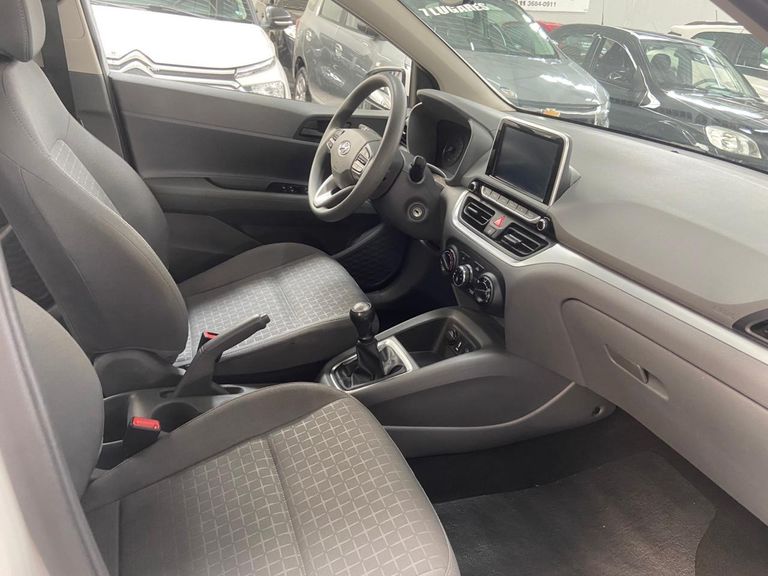 Hyundai HB20S Comfort Plus 1.0 Flex 12V Mec.