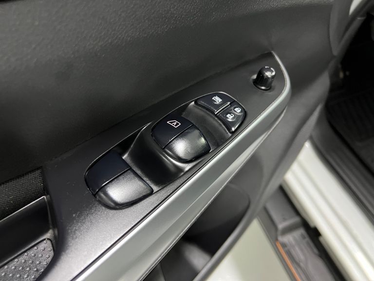 Nissan Frontier S CD 4x4 2.3 TB Diesel Mec.