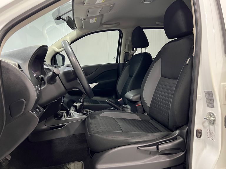 Nissan Frontier S CD 4x4 2.3 TB Diesel Mec.