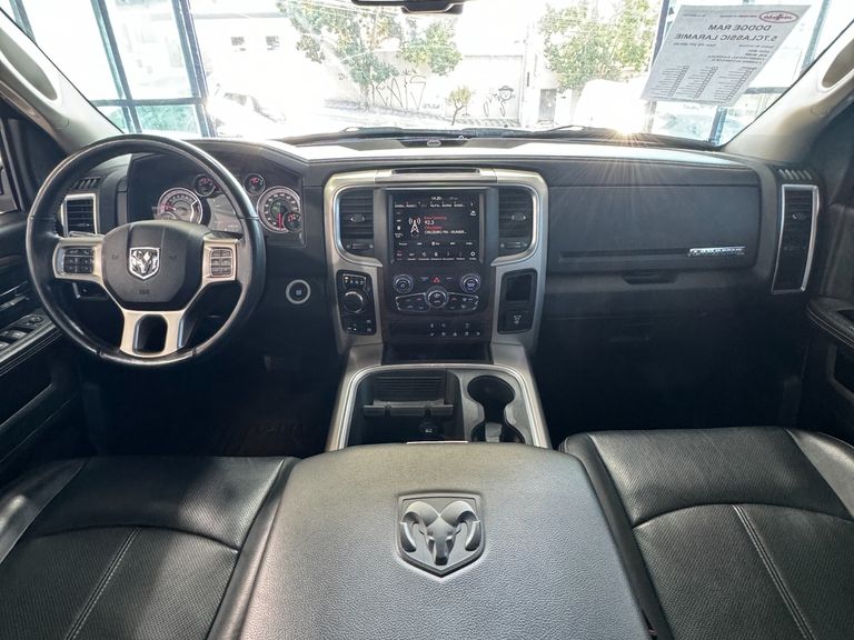 RAM CLASSIC LARAMIE 5.7 CD V8 4X4 Aut.