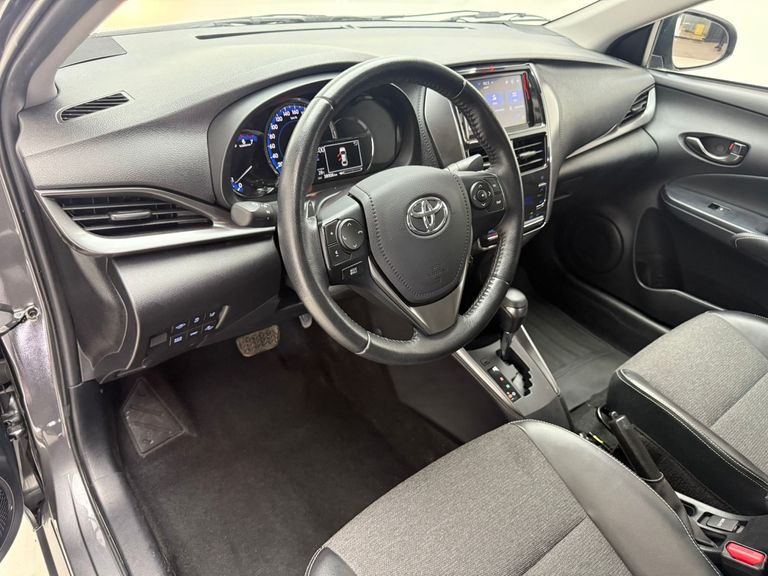 Toyota YARIS XS Sedan 1.5 Flex 16V 4p Aut.