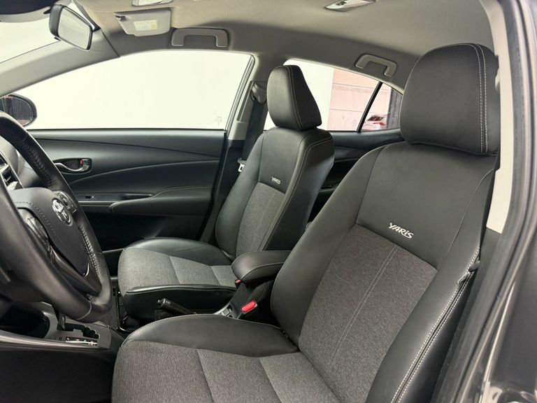 Toyota YARIS XS Sedan 1.5 Flex 16V 4p Aut.