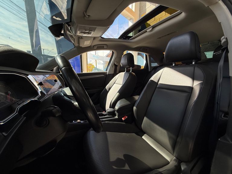 VolksWagen JETTA Comfort. 250 TSI 1.4 Flex 16v Aut.