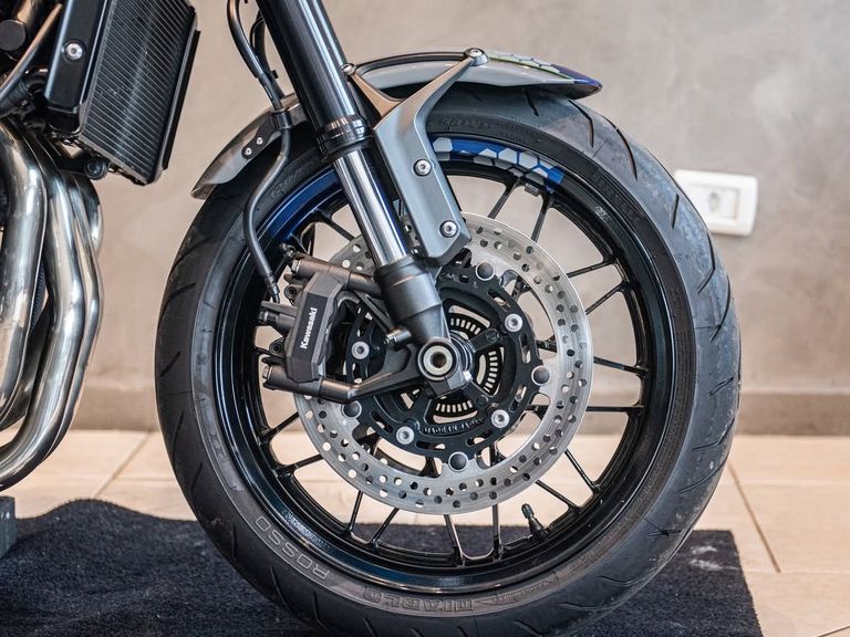 KAWASAKI Z900 SE