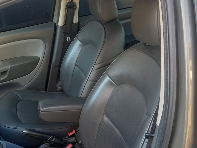 Fiat LINEA ABSOLUTE 1.9/1.8 Flex Dualogic 4p
