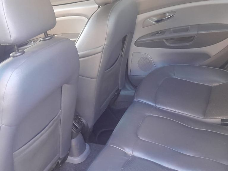 Fiat LINEA ABSOLUTE 1.9/1.8 Flex Dualogic 4p