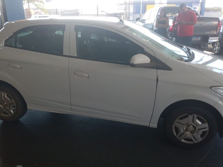 Chevrolet ONIX HATCH LT 1.0 8V FlexPower 5p Mec.