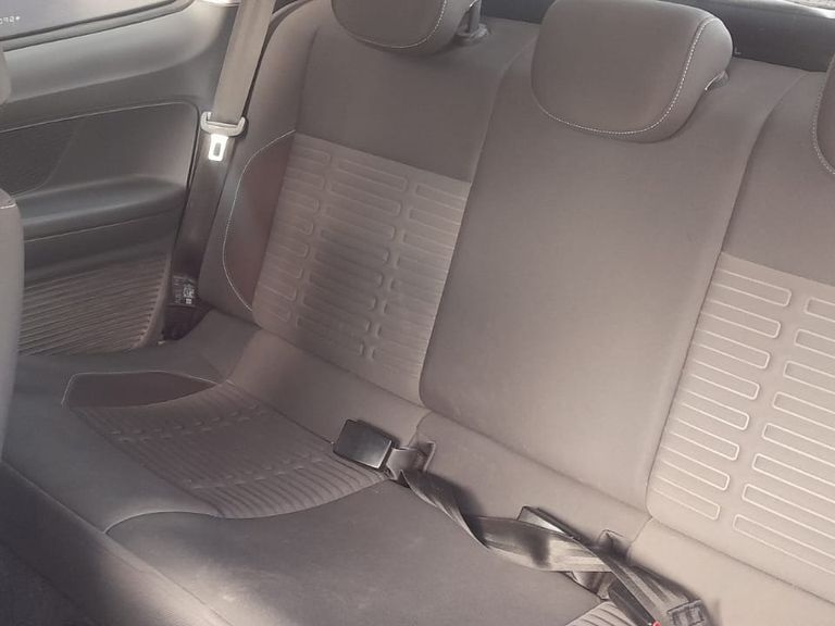 VolksWagen Saveiro Highline 1.6 T. Flex 8V CD