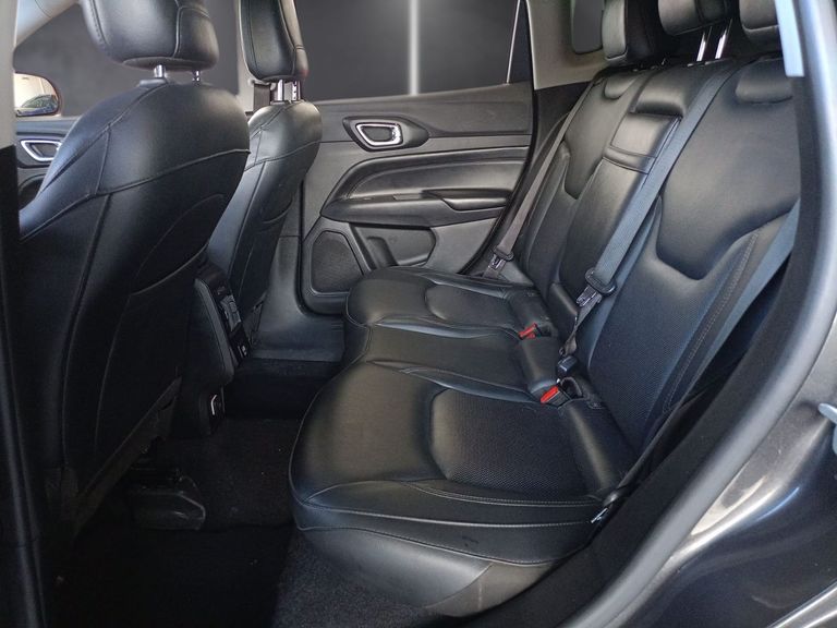 Jeep Compass longitude