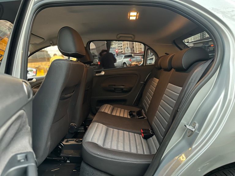 VolksWagen Gol (novo) 1.6 Power/Highi T.Flex 8v 4P