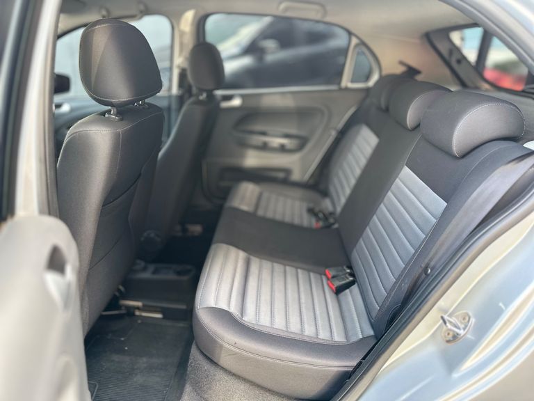 VolksWagen Gol (novo) 1.6 Power/Highi T.Flex 8v 4P