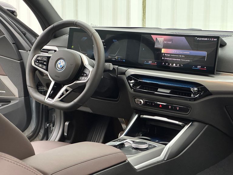 BMW 330e M Sport 2.0 Turbo Híbrido Aut.