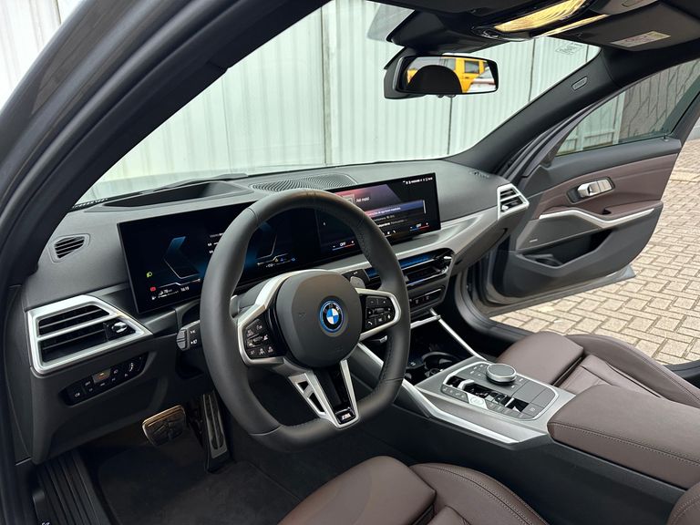 BMW 330e M Sport 2.0 Turbo Híbrido Aut.