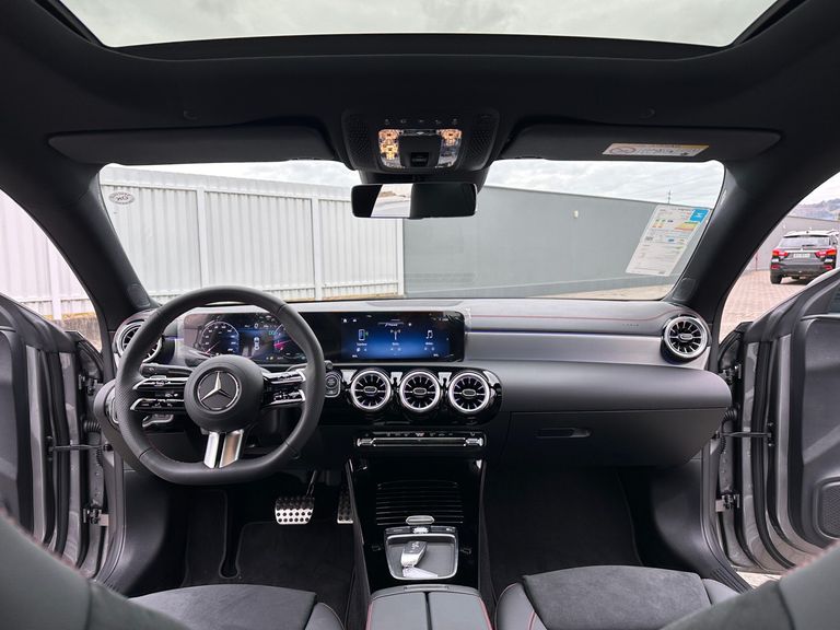 Mercedes CLA-200 1.3 TB 16V 163cv Aut. (Híbrido)