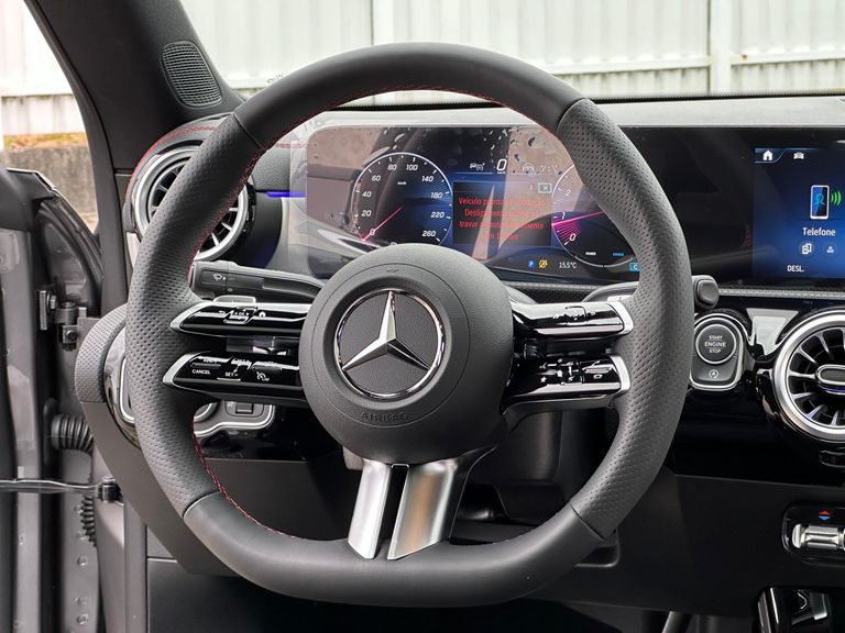 Mercedes CLA-200 1.3 TB 16V 163cv Aut. (Híbrido)