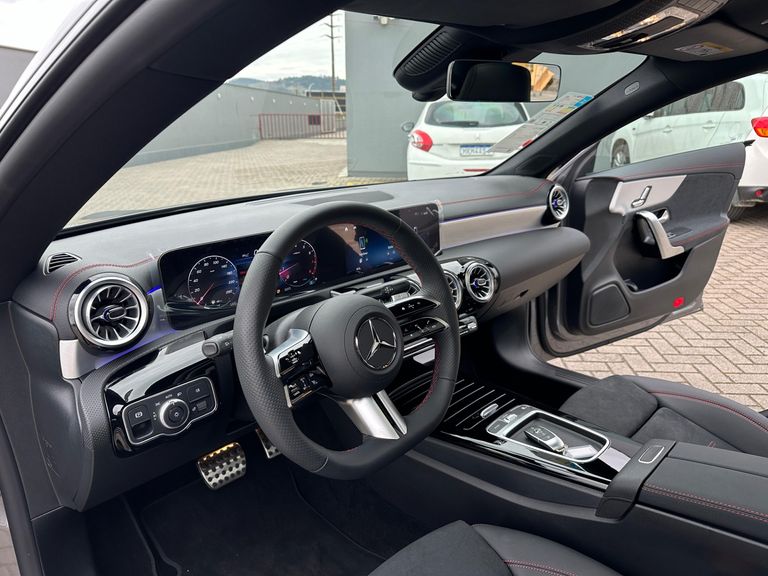 Mercedes CLA-200 1.3 TB 16V 163cv Aut. (Híbrido)