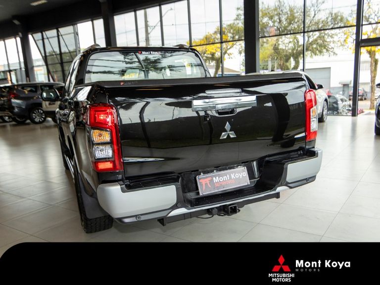 Mitsubishi L200 Triton Sport HPE-S 2.4 CD Dies. Aut