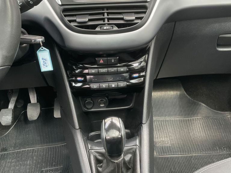 Peugeot 208 Griffe 1.6 Flex 16V 5p Mec.