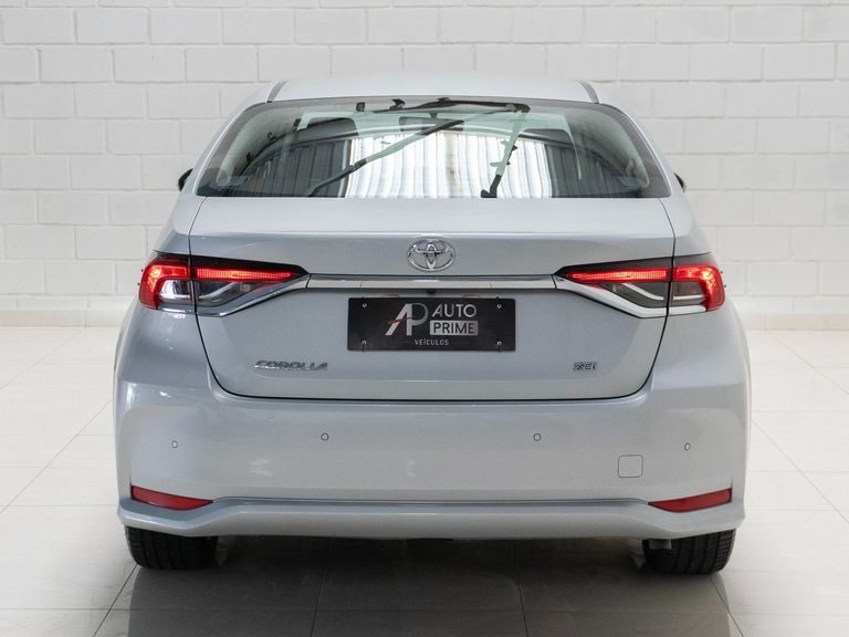 Toyota Corolla XEi 2.0 Flex 16V Aut.