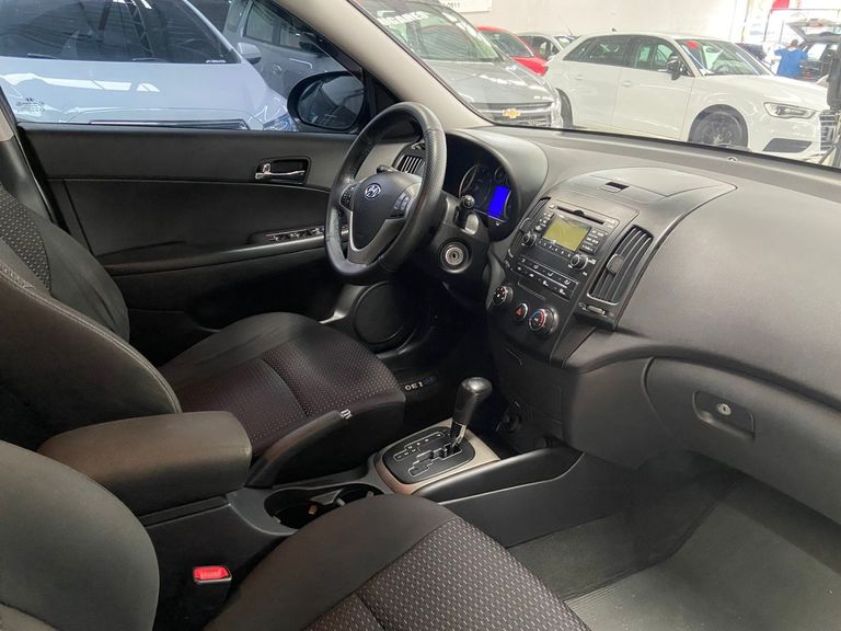 Hyundai i30 2.0 16V 145cv 5p Aut.