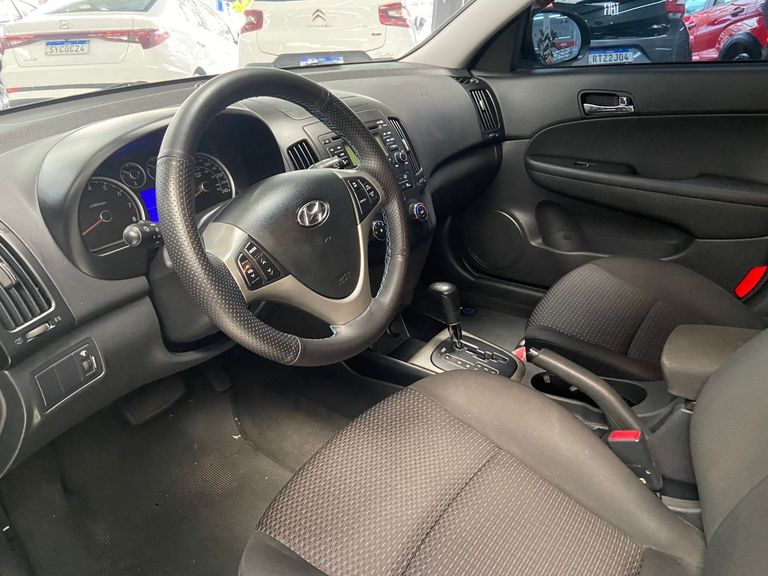 Hyundai i30 2.0 16V 145cv 5p Aut.
